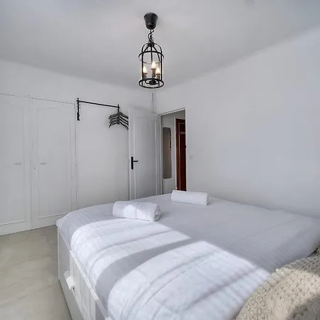 Apartment Immogroom - Renovated - Loggia - Clear View - Parking Common - Ac - Wifi *
