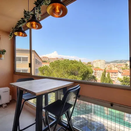 Immogroom - Renovated - Loggia - Clear View - Parking Common - Ac - Wifi Apartment *